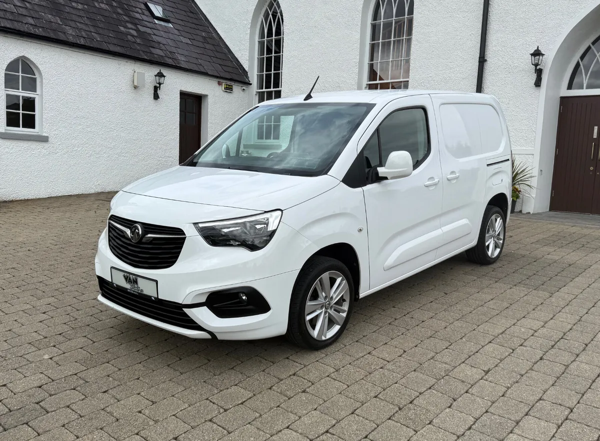 2021 Vauxhall Combo Sportive 1.5 BlueHDi 100bhp - Image 3