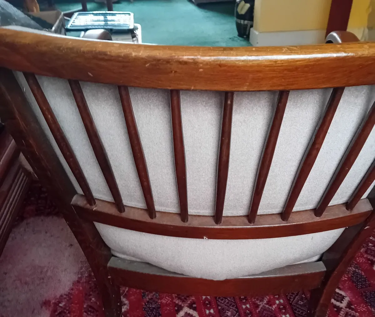 2 Chairs - Image 3