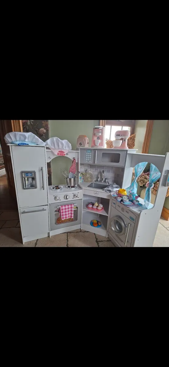 Kids kitchen - Image 1