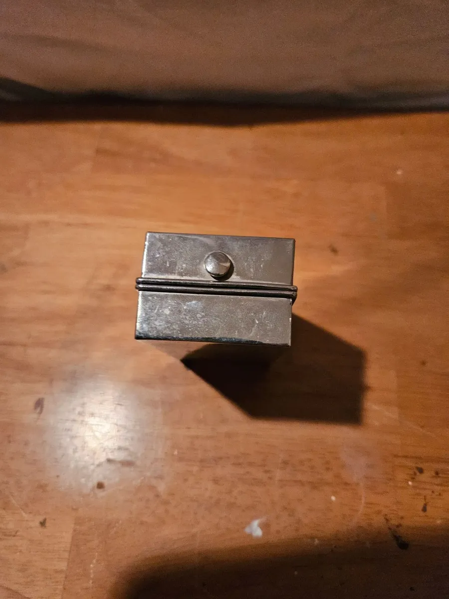 Vintage French Army Steriliser - Image 3