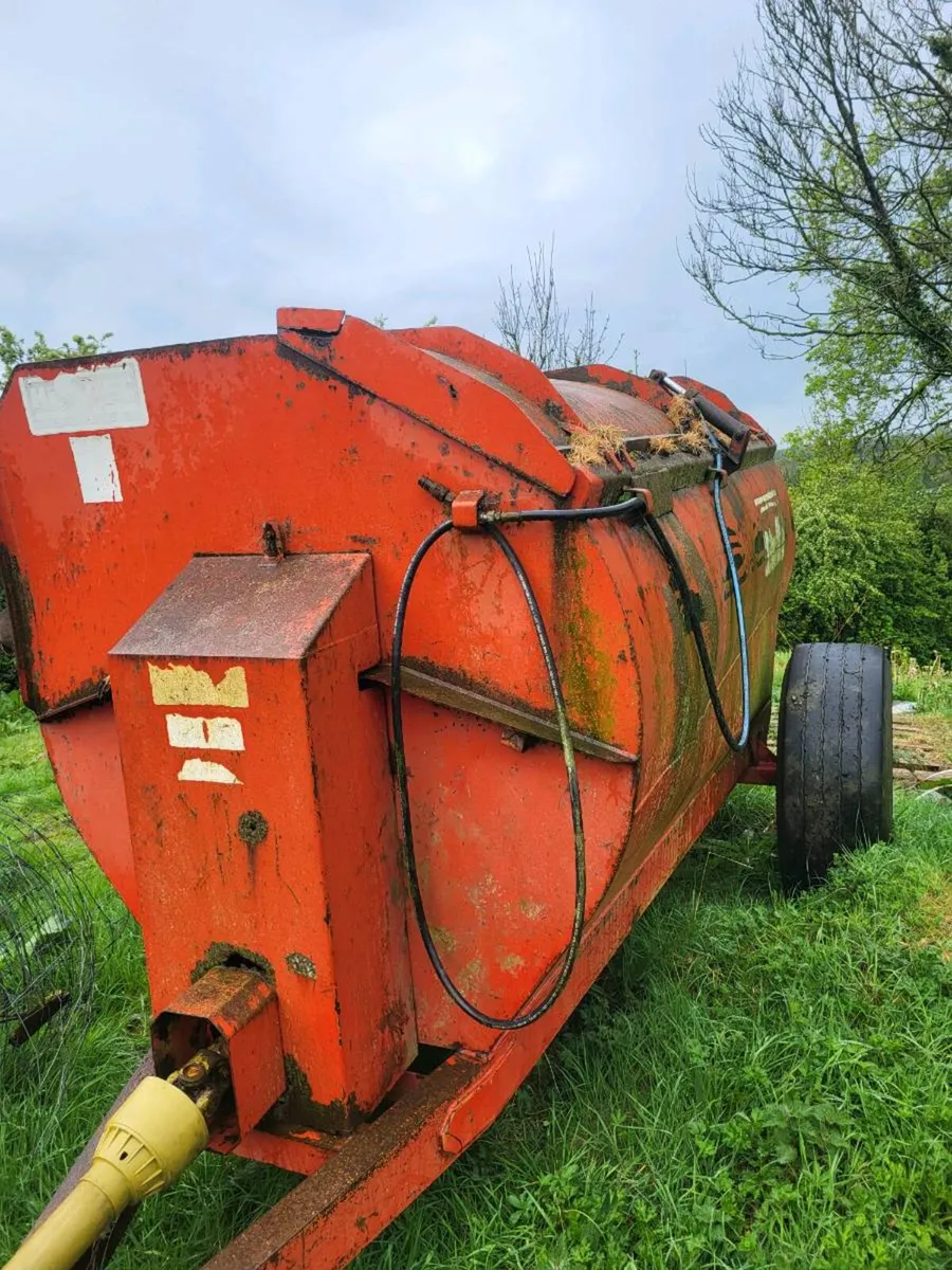 Hi spec Dung Spreader - Image 2