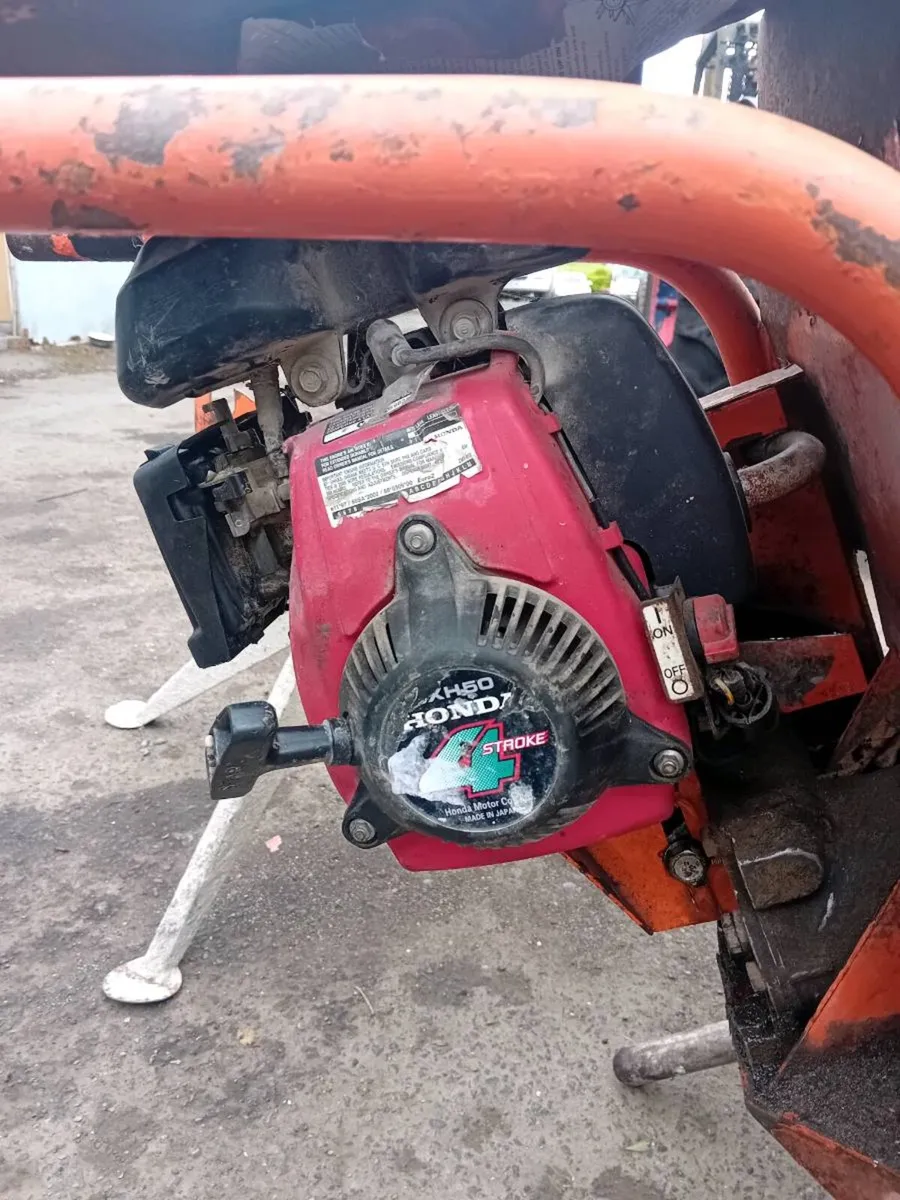 Bell Petrol Cement Mixer with Honda Engine - Image 3