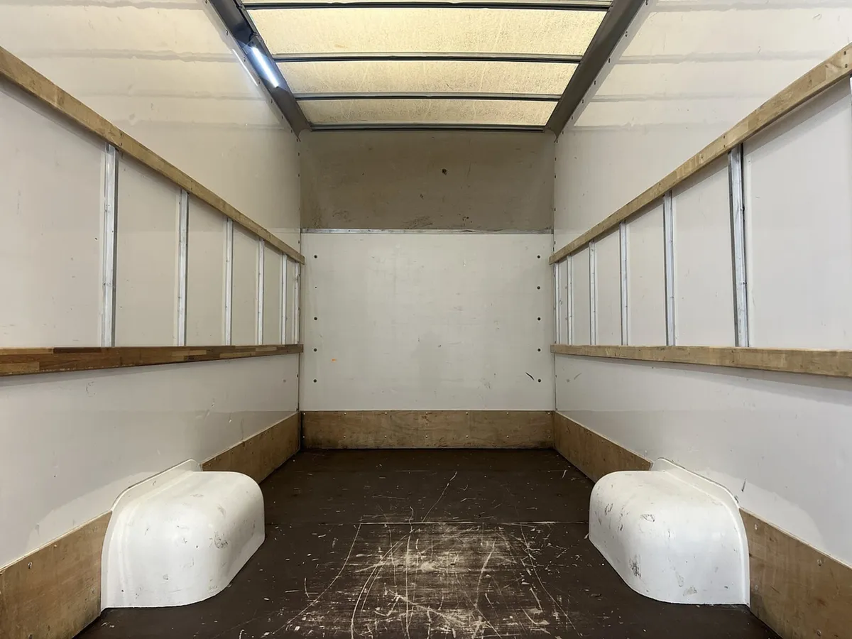 2022 Peugeot Boxer Low Loader Van - Image 3