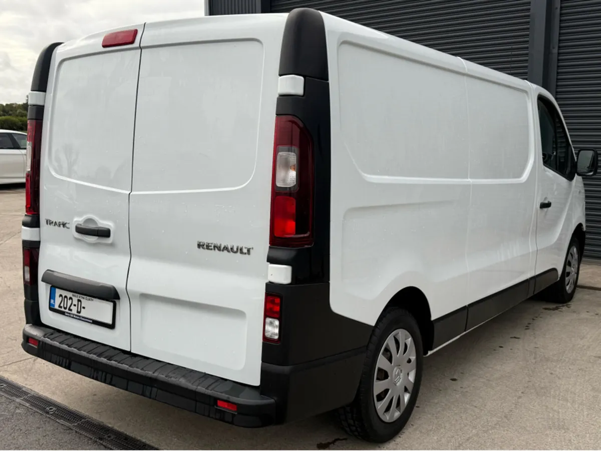 Renault Trafic LL30 ENERGY DCI 120 BUSINESS P - Image 4