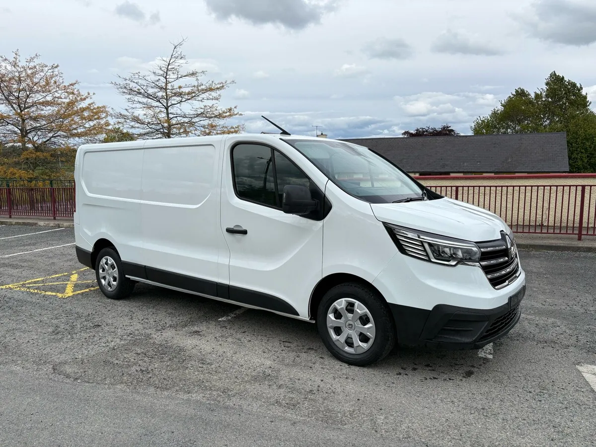 2023 (232) RENAULT TRAFIC 2.0 130BHP - Image 1