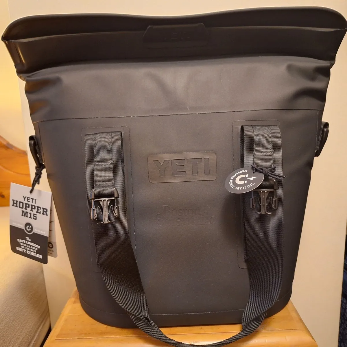 ​YETI Hopper M15 Soft Cooler - BRAND NEW with Tags - Image 1