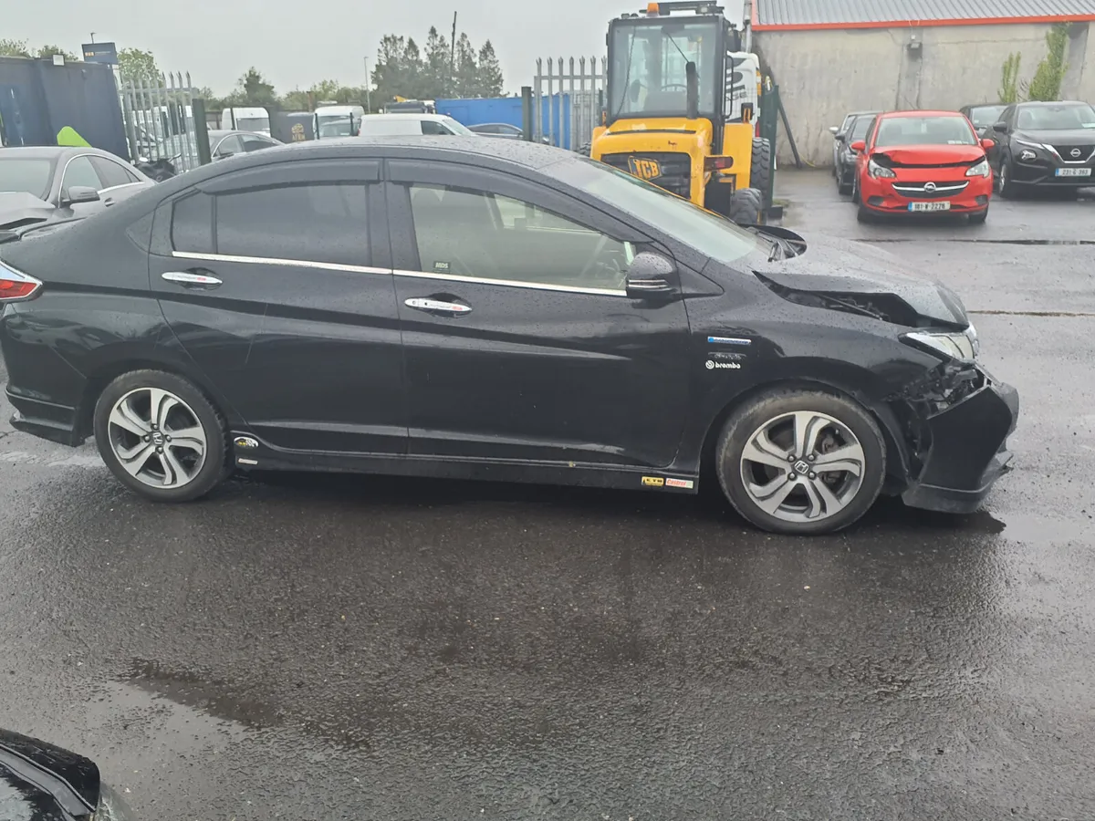 Honda Grace 1.5 hybrid 2016 - Image 4
