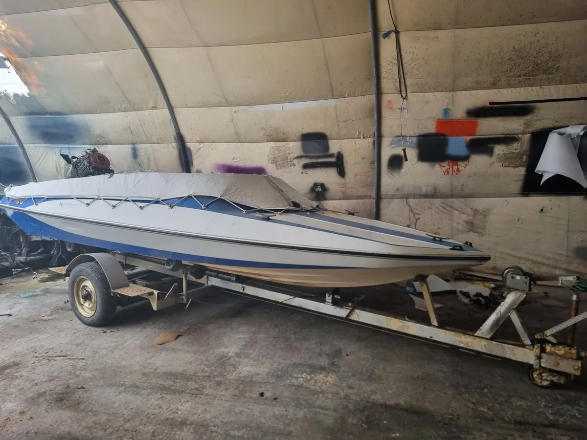 Glastron 16.5ft speed boat project - Image 1