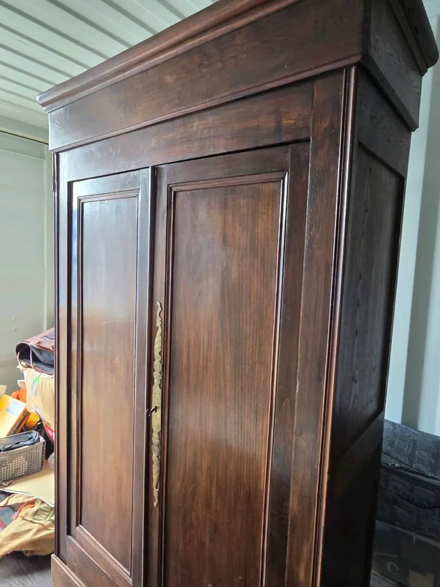 Vintage cabinet - Image 1