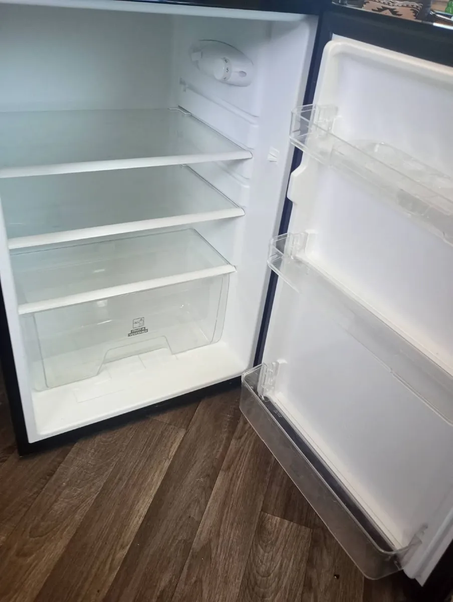 Undercounter fridge and freezer - Image 2