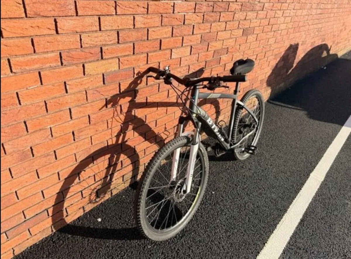 BTWIN ROCKRIDER 520 - Image 1