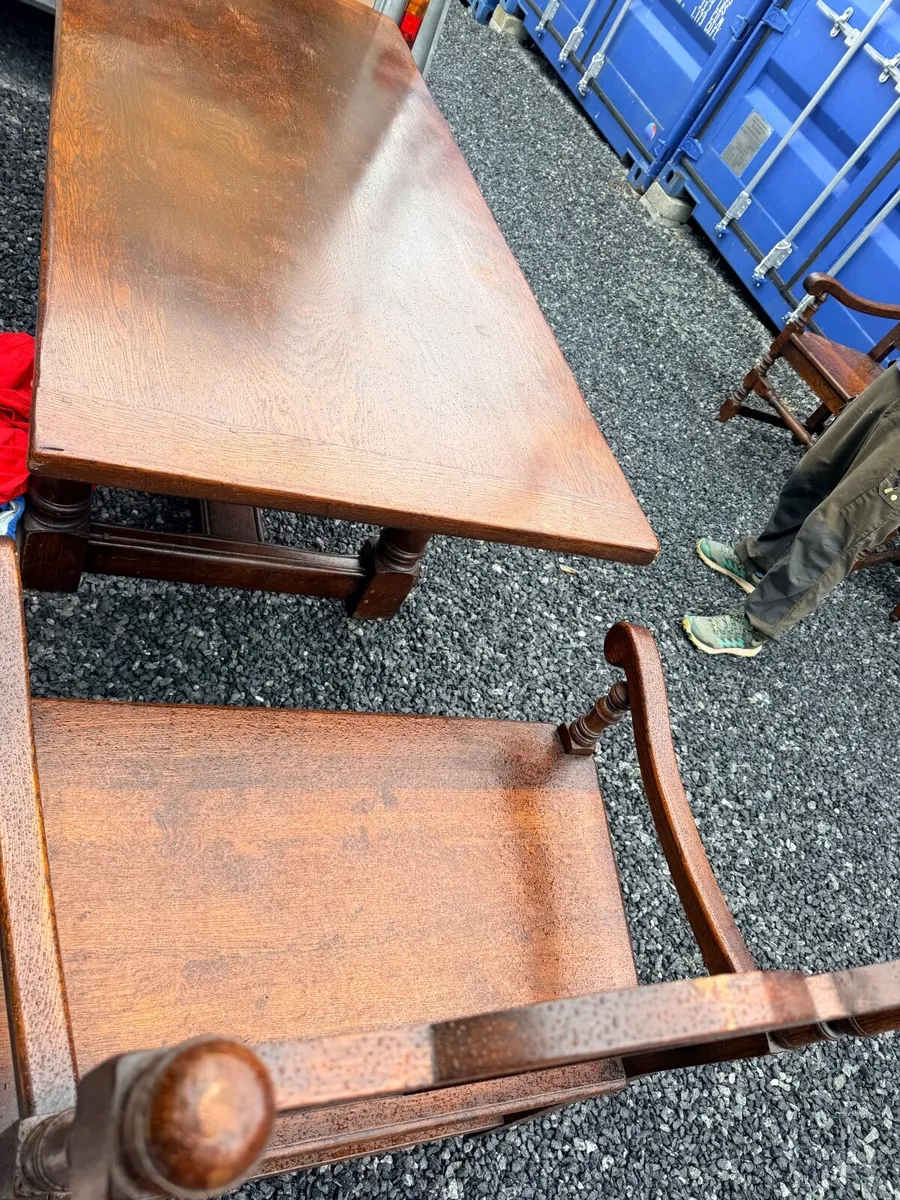 Antique table and 6 chairs - Image 1