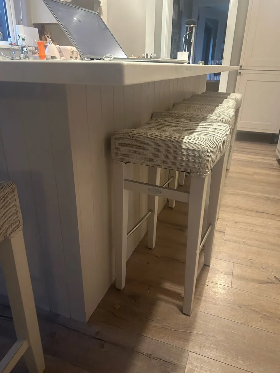 Island chairs - Image 2