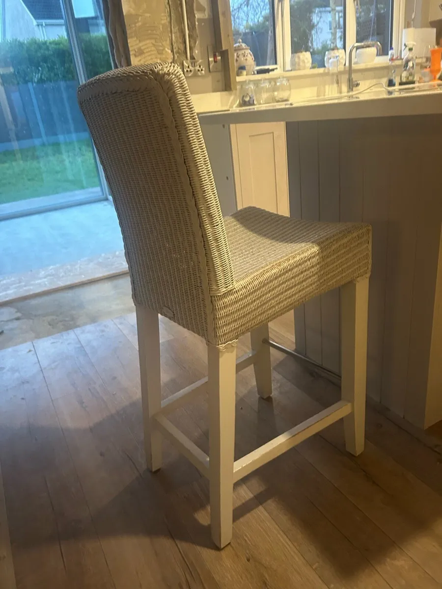 Island chairs - Image 1