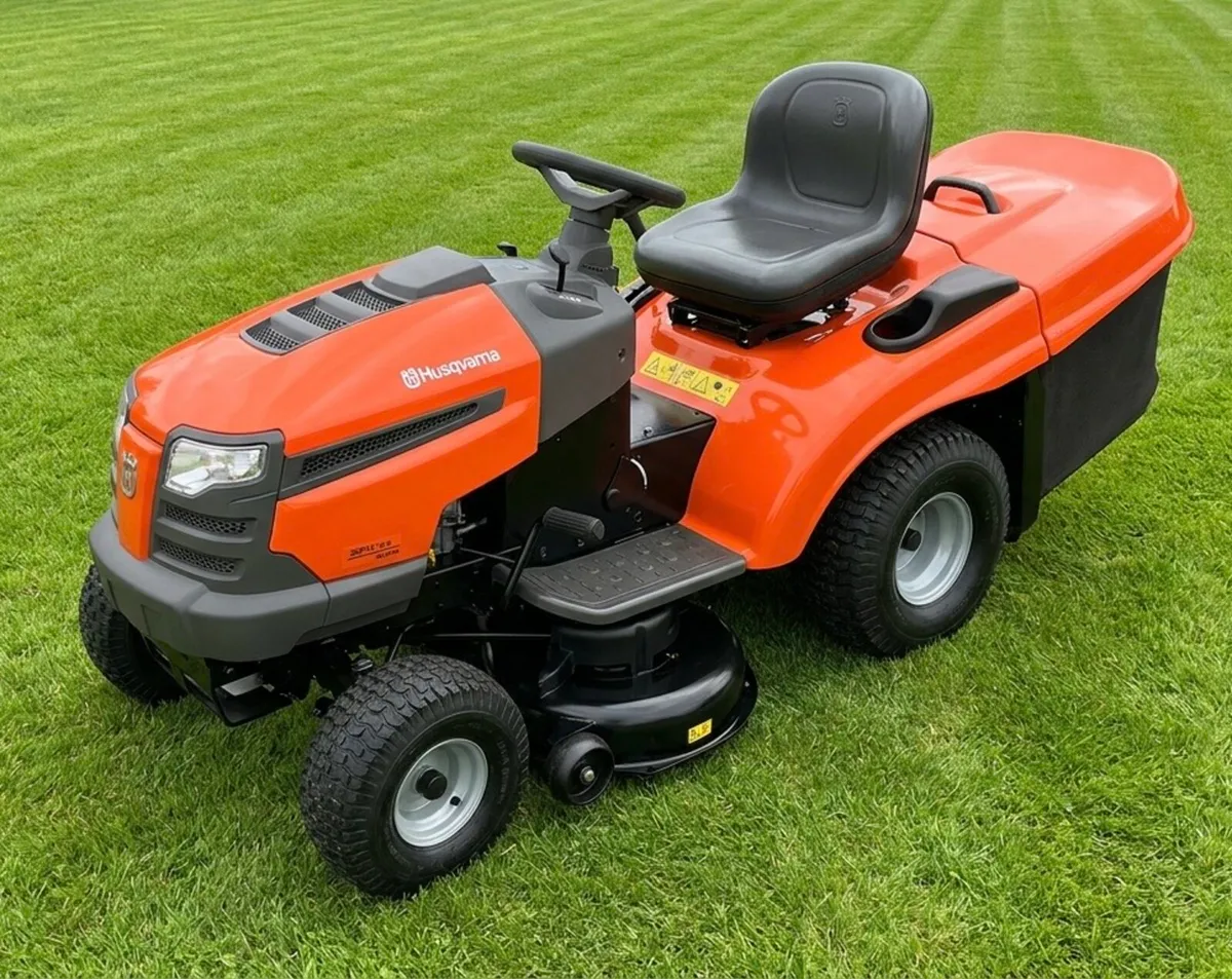 Husqvarna ride on lawnmower - Image 1