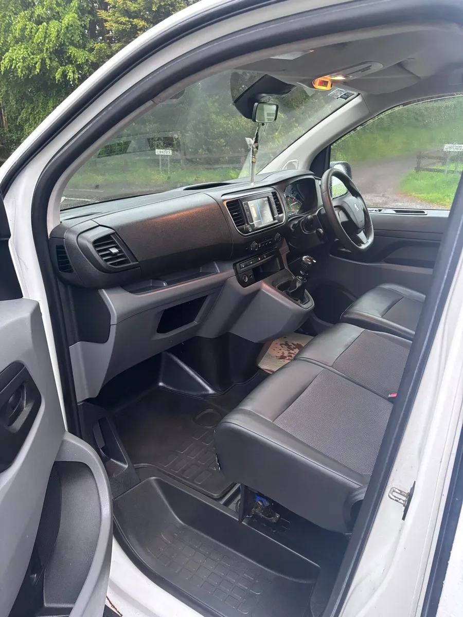 192 Peugeot expert 1.6 hdi - Image 4