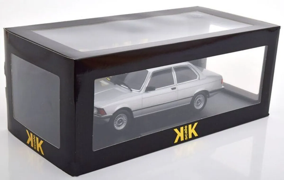 BMW 323i E21 1978 - 1/18 - New In Box - Image 3