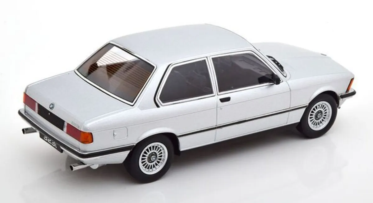 BMW 323i E21 1978 - 1/18 - New In Box - Image 2
