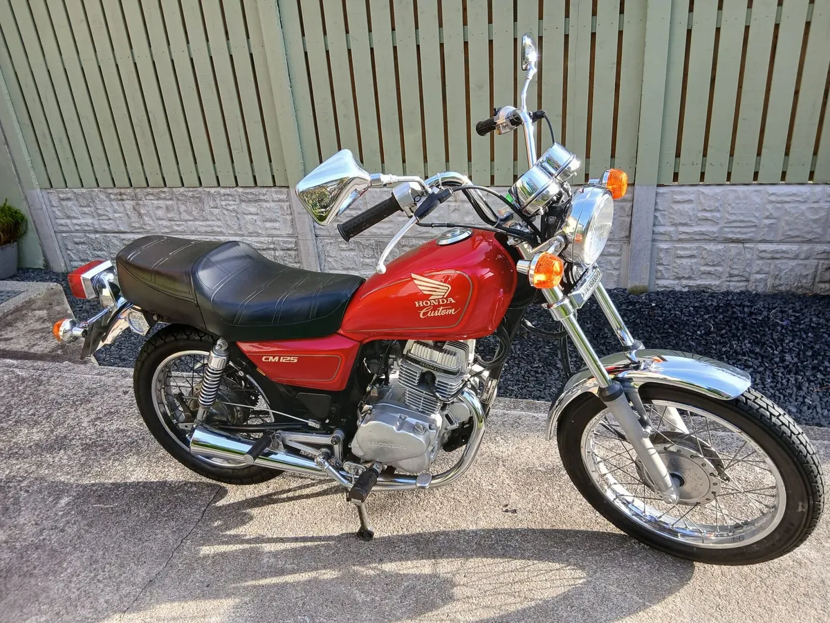 Vintage 1998 Honda Custom - Image 1