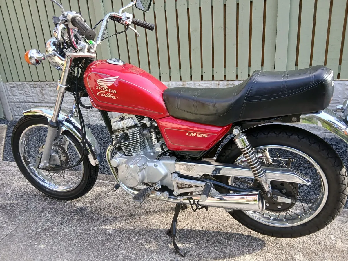 Vintage 1998 Honda Custom - Image 3