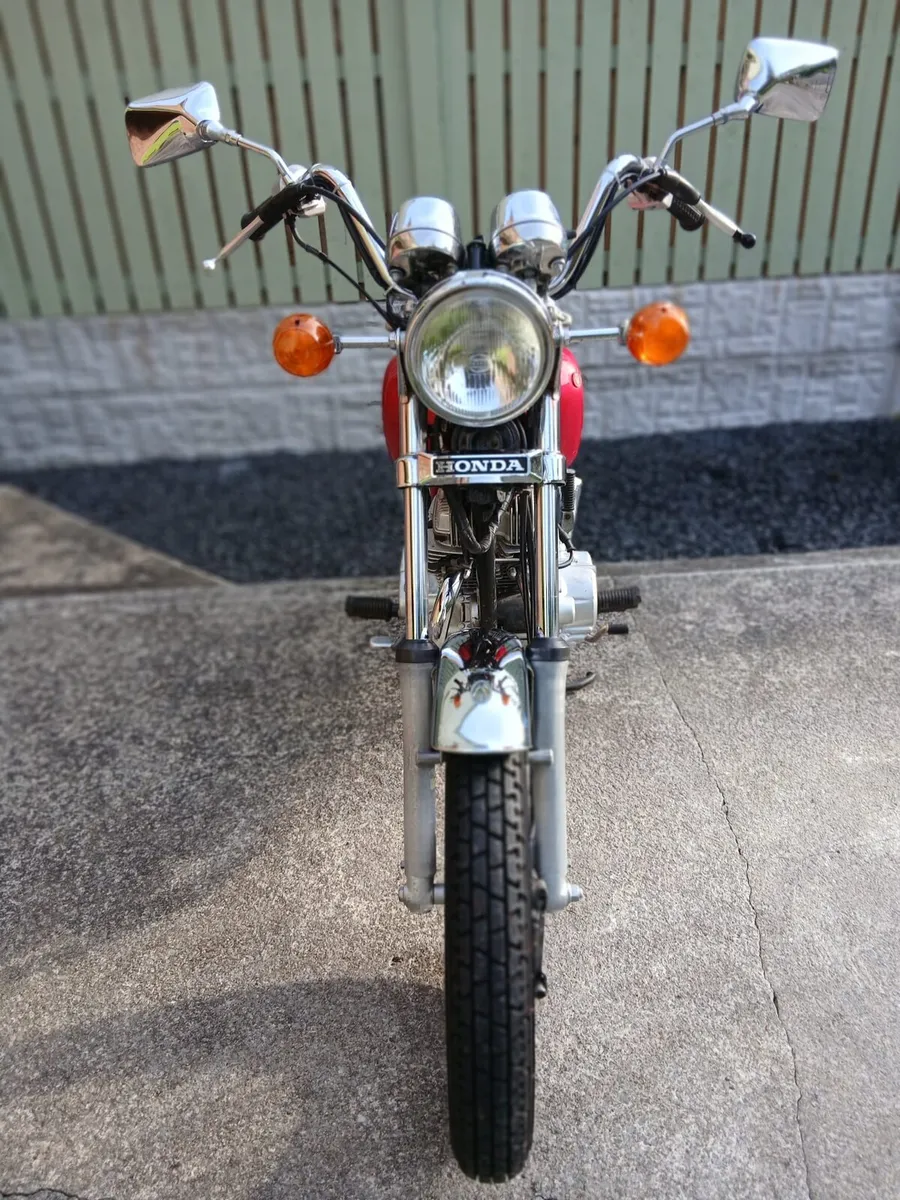 Vintage 1998 Honda Custom - Image 4