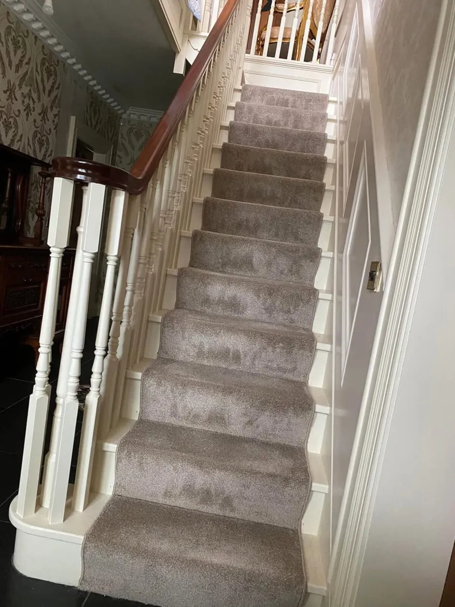 Red Mahogany Banister and Spindles - Image 3