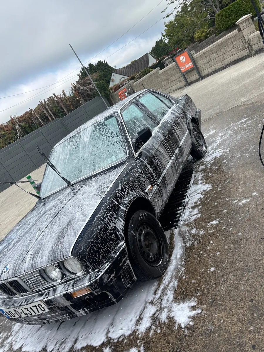 BMW e30 - Image 3