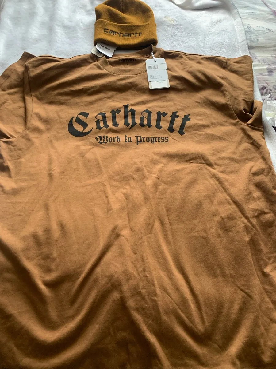 Carhartt t shirt and hat new lager - Image 3