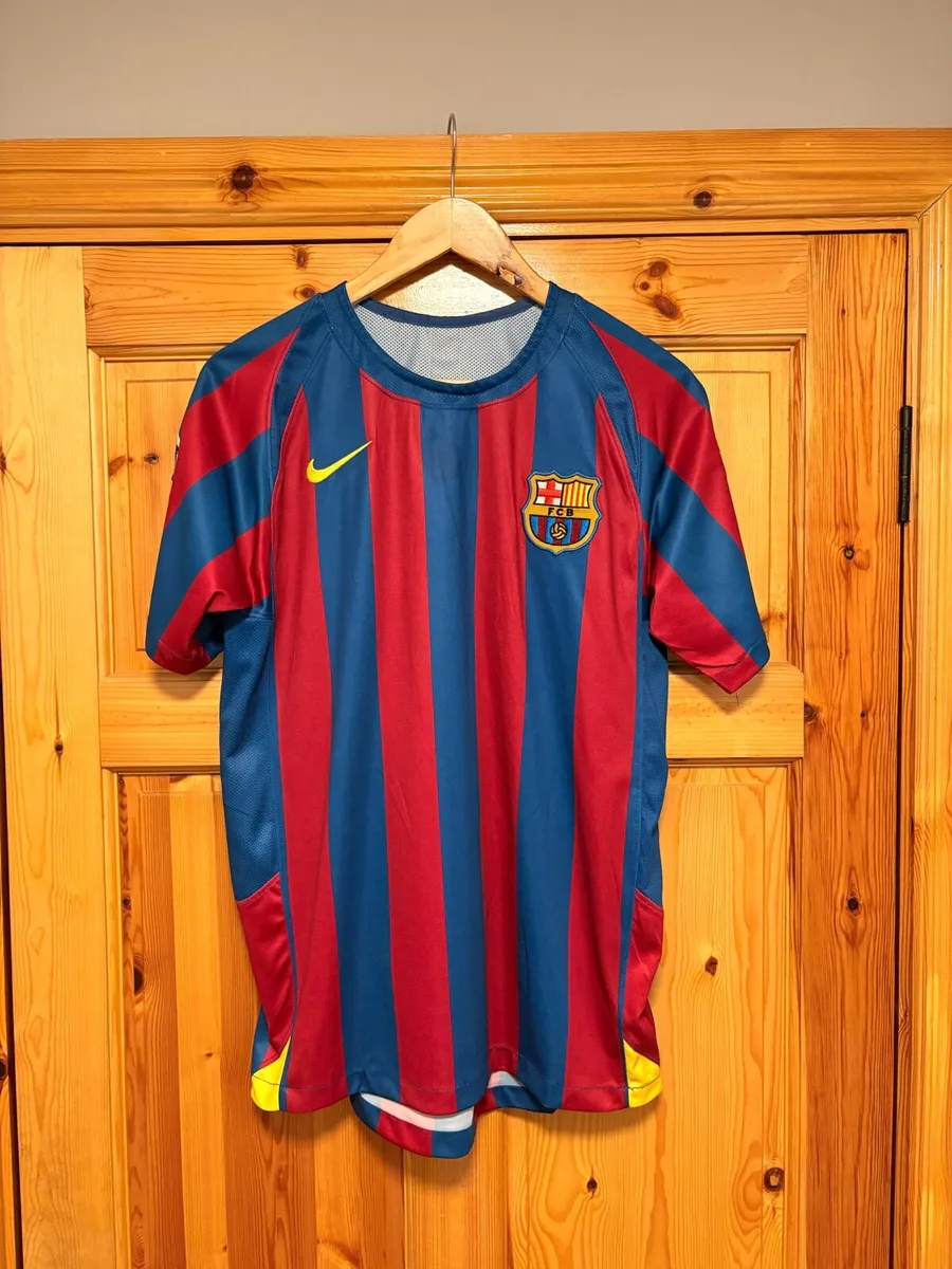 2006 Ronaldinho Barcelona Champions League Replica - Image 1
