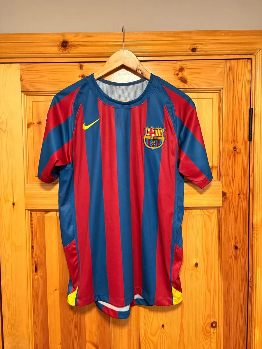 2006 Ronaldinho Barcelona Champions League Replica - Image 2