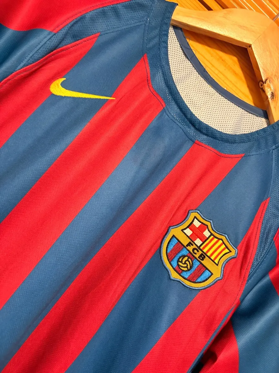 2006 Ronaldinho Barcelona Champions League Replica - Image 3