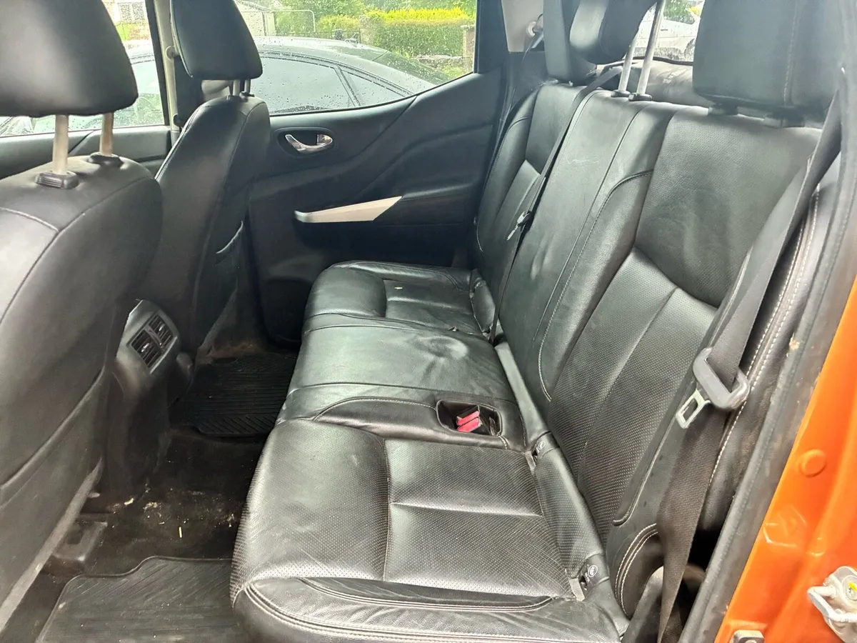 Nissan Navara 2.3 auto good spec sat nav / leather - Image 4