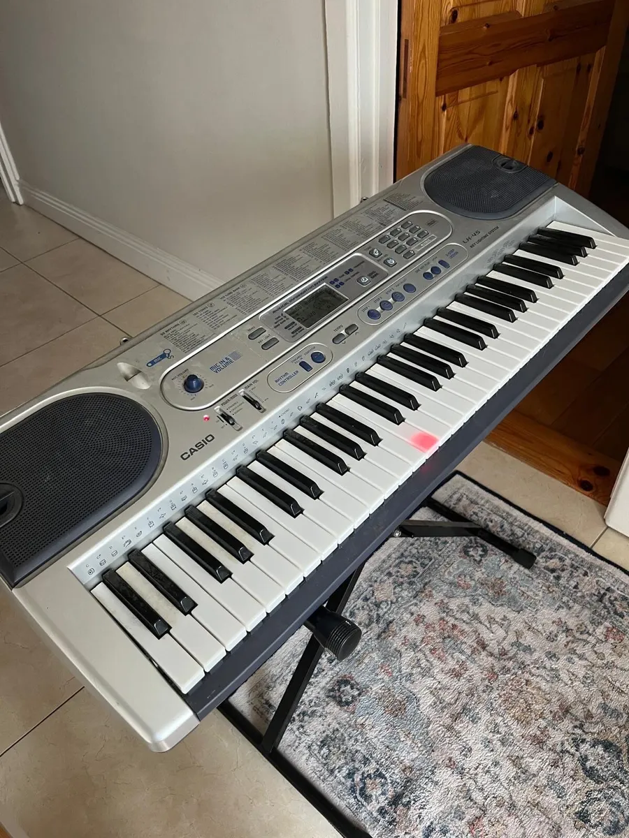 Casio LK-45 Lighted Keyboard - Image 1