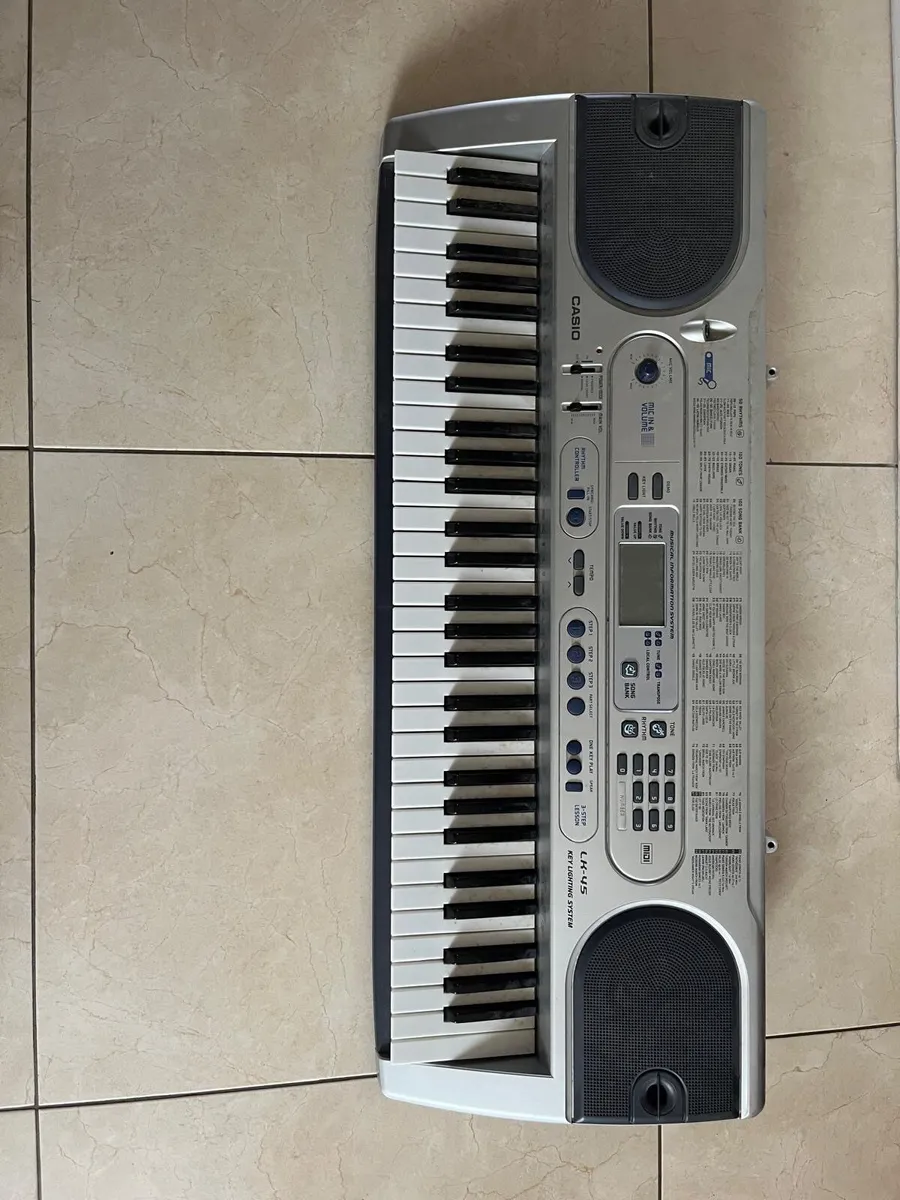 Casio LK-45 Lighted Keyboard - Image 2