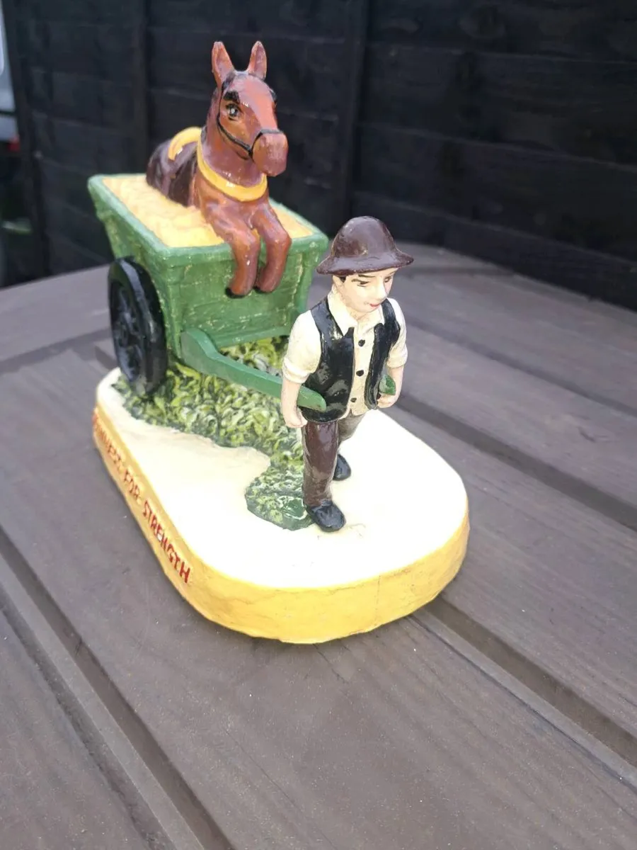 Guinness  horse  and cart ornament - Image 4