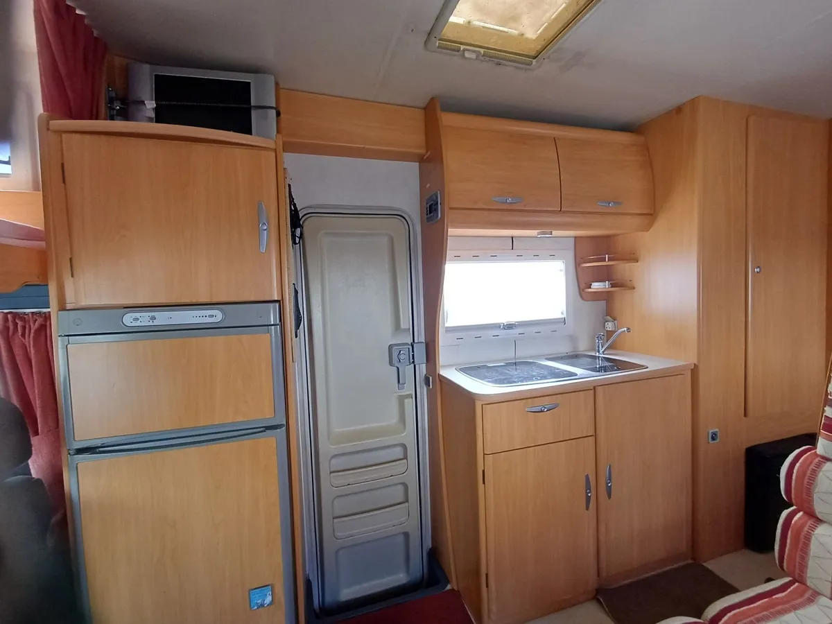 Camper Van 2005 - Image 4
