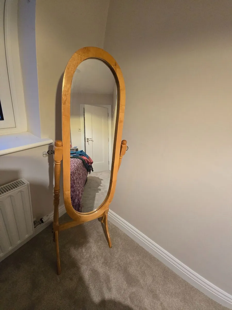 Mirror - Image 1