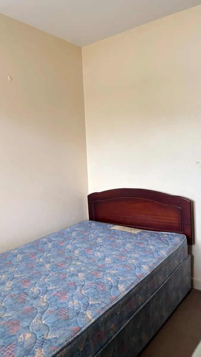 Bed - Image 2