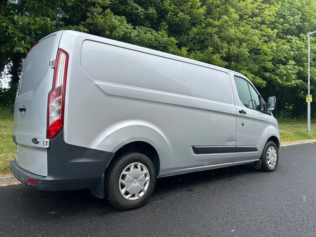 Ford Transit 2019 - Image 2