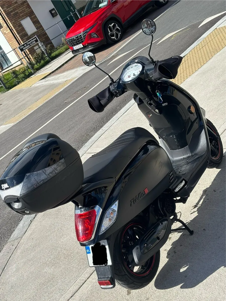 Scooter SYM Fiddle 3 125cc 2022 less 5000km - Image 3