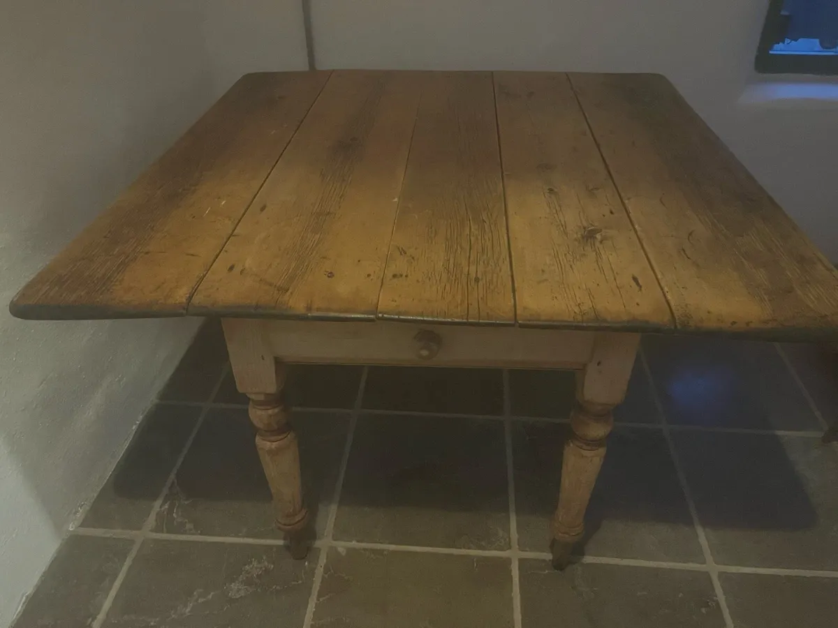 Antique pine table - Image 2