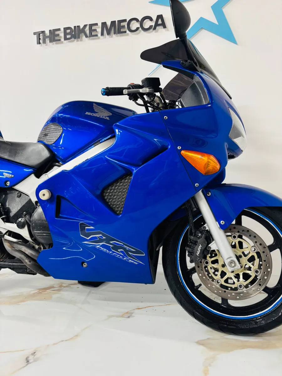 Honda vfr800 - Image 3