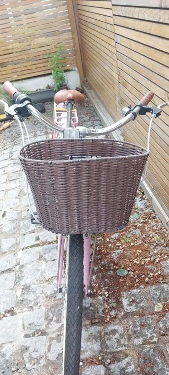 Girls PInk Bike - Image 2