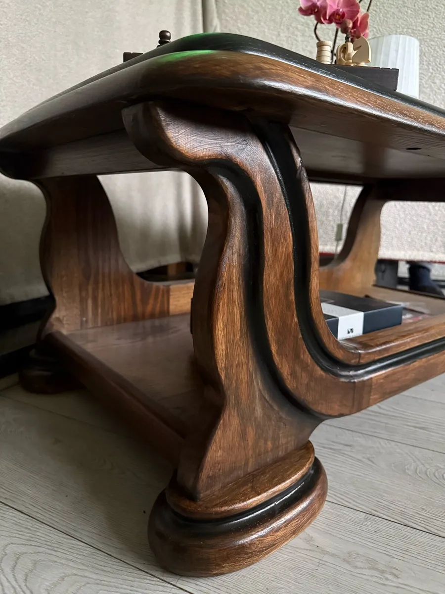 Stunning Vintage Mahogany Regency Coffee Table - Image 3