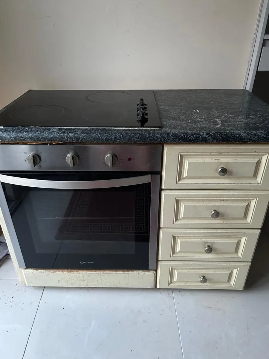 Oven and Hob - Image 1