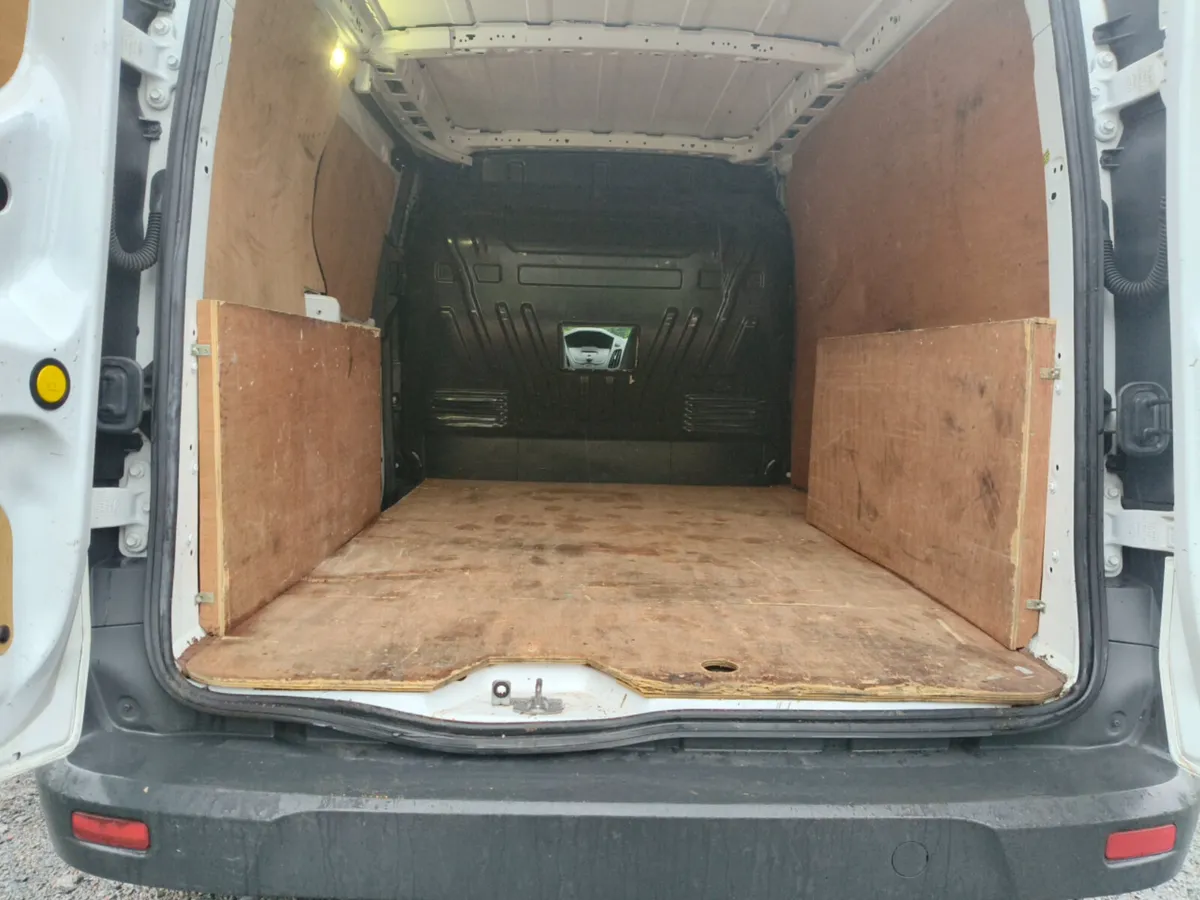2016 Ford Transit Connect LWB - Image 4