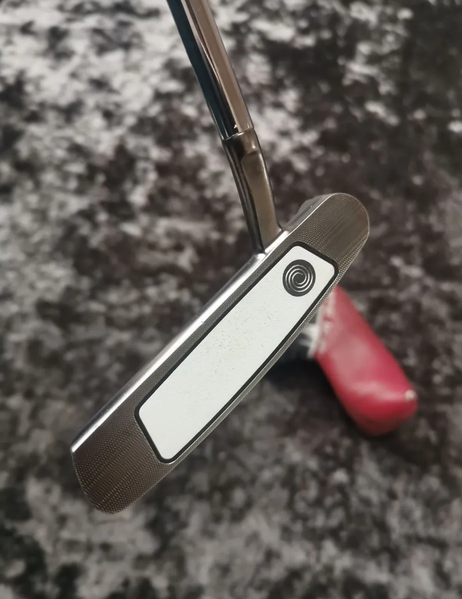 Odyssey White Ice Blade Putter - Image 1