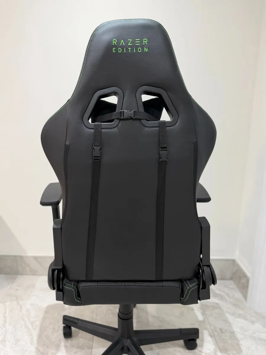 Razer Gaming Chair TYPE Z – Near Mint – Ergonomic - Image 2