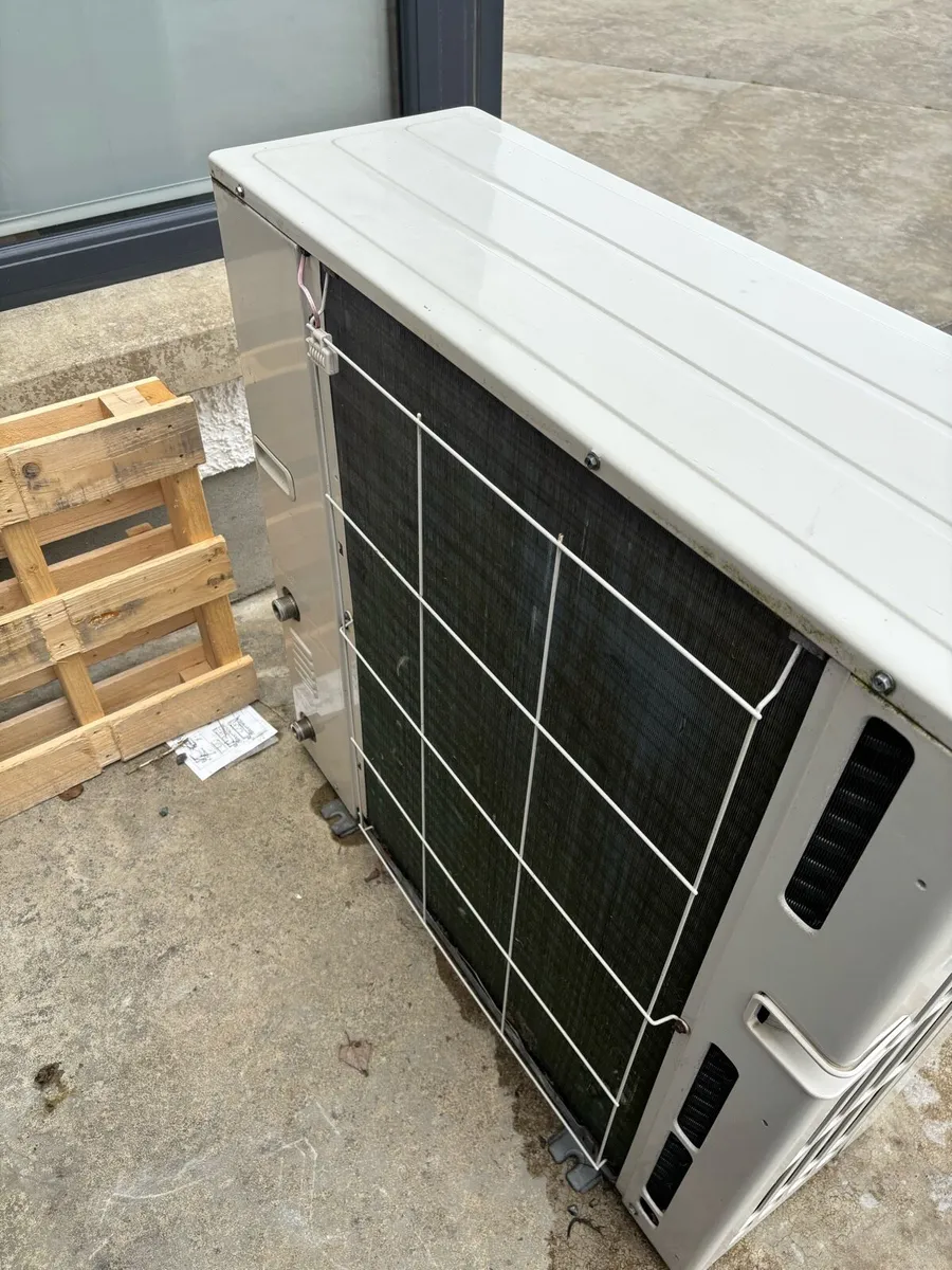 Mitsubishi Ecodan PUZ-W85VHA2R5-UK 8.5kW Heat Pump - Image 4