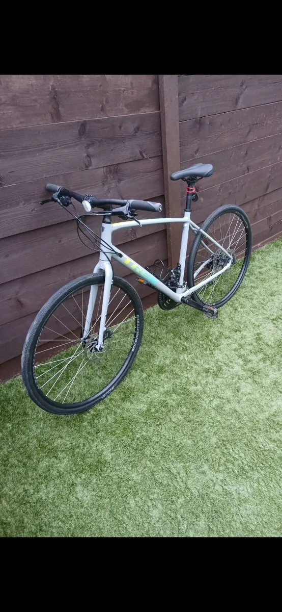 TREK FX 2 - Image 1